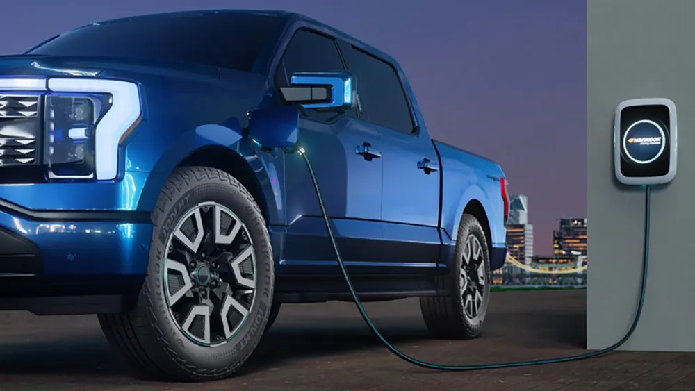 Hankook iON HT electric tyre for light trucks and SUVs, unveiled at Electrify Expo 2025 with all-season grip and 80,000-mile tread life