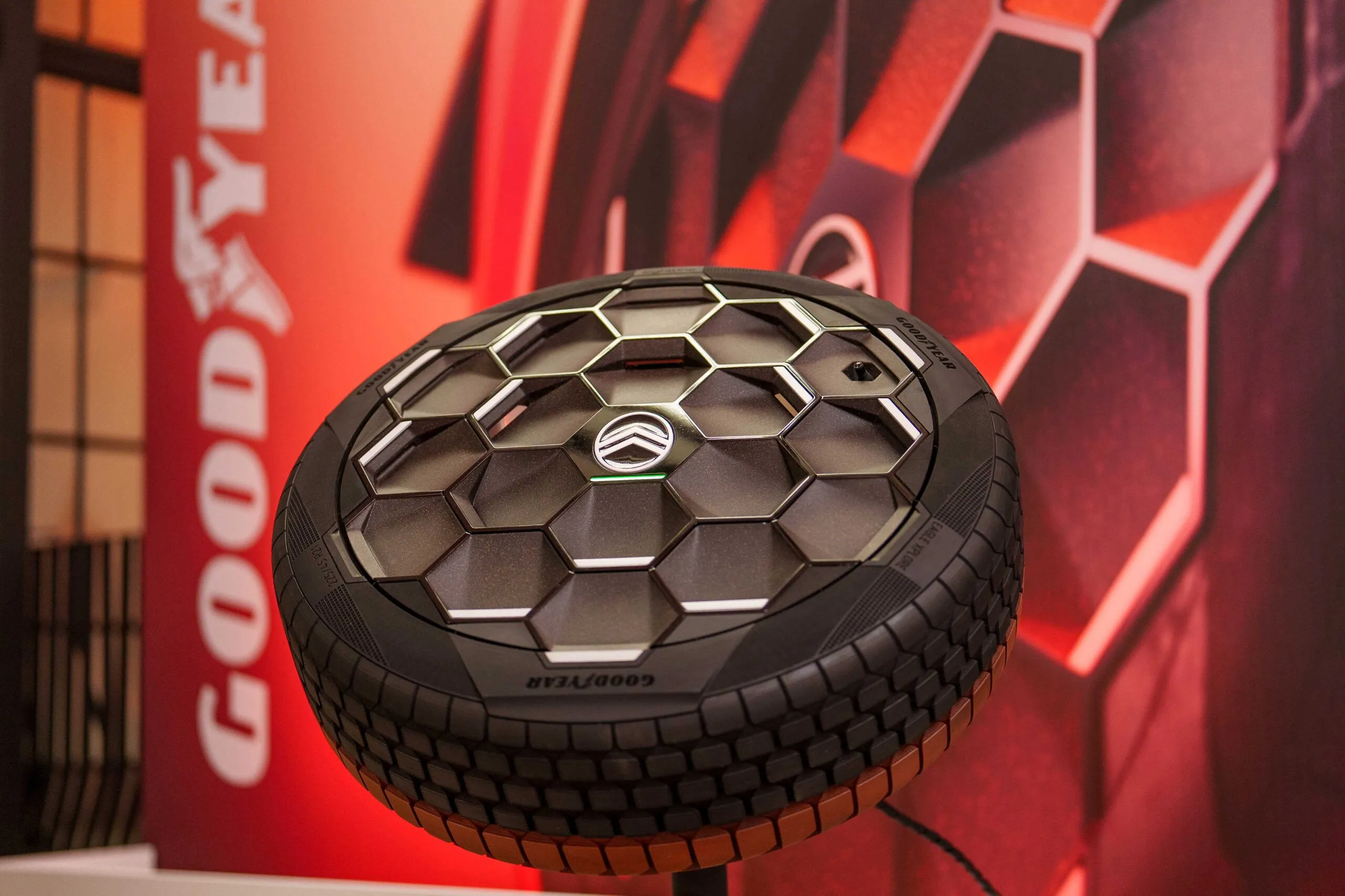 Goodyear Eagle Xplore concept tyre
